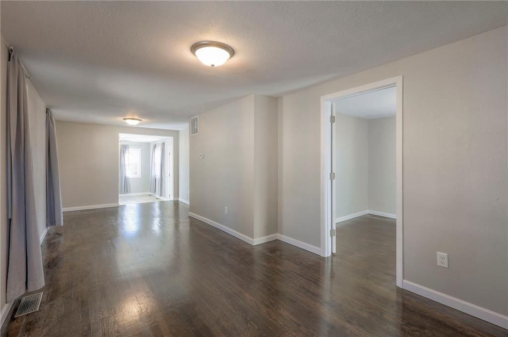 817 S Woodbury Street — photo 8