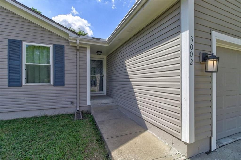 3002 Younger Drive — photo 3