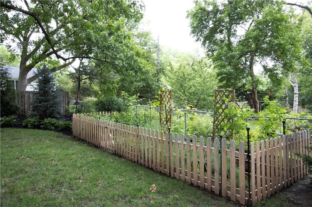 5915 Cherokee Drive — photo 37