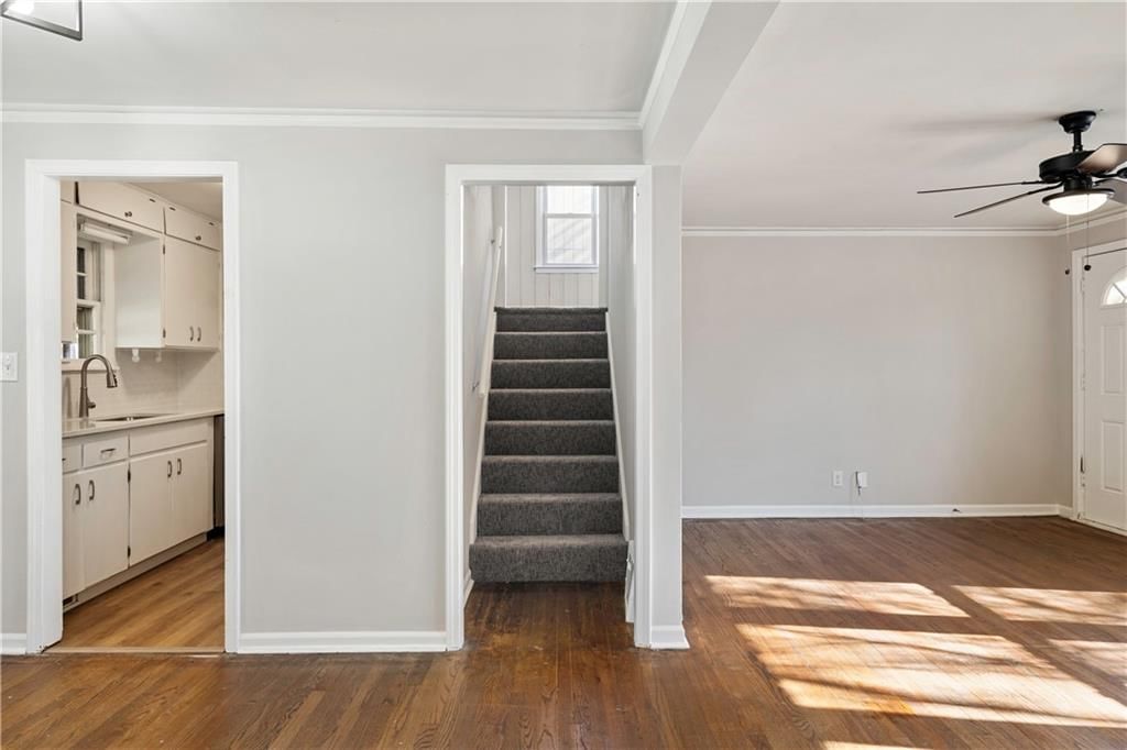 522 NE 42nd Street — photo 8