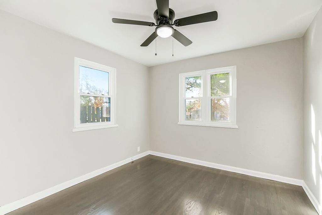 345 S 72nd Street — photo 25