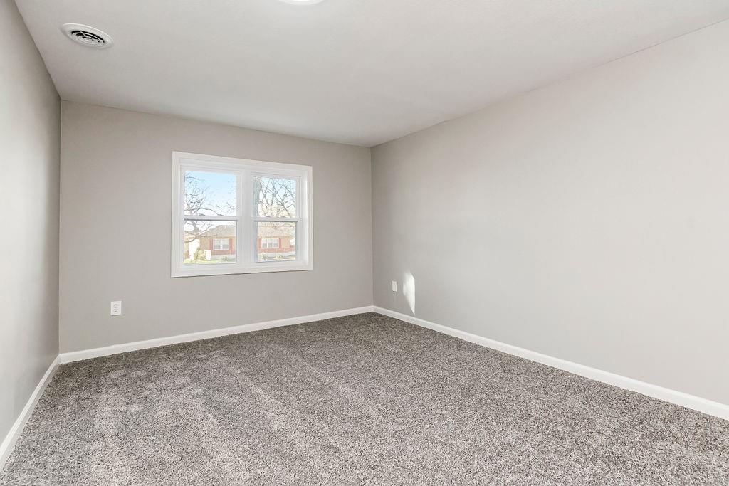 345 S 72nd Street — photo 28