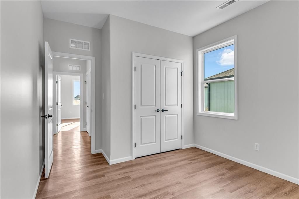 334 W 25th Street — photo 29