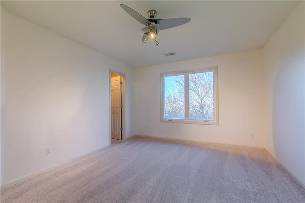 1430 NE Dalton's Ridge Drive — photo 42
