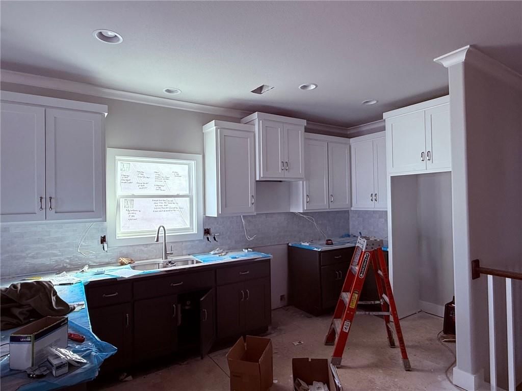 17343 S Kaw Street — photo 6