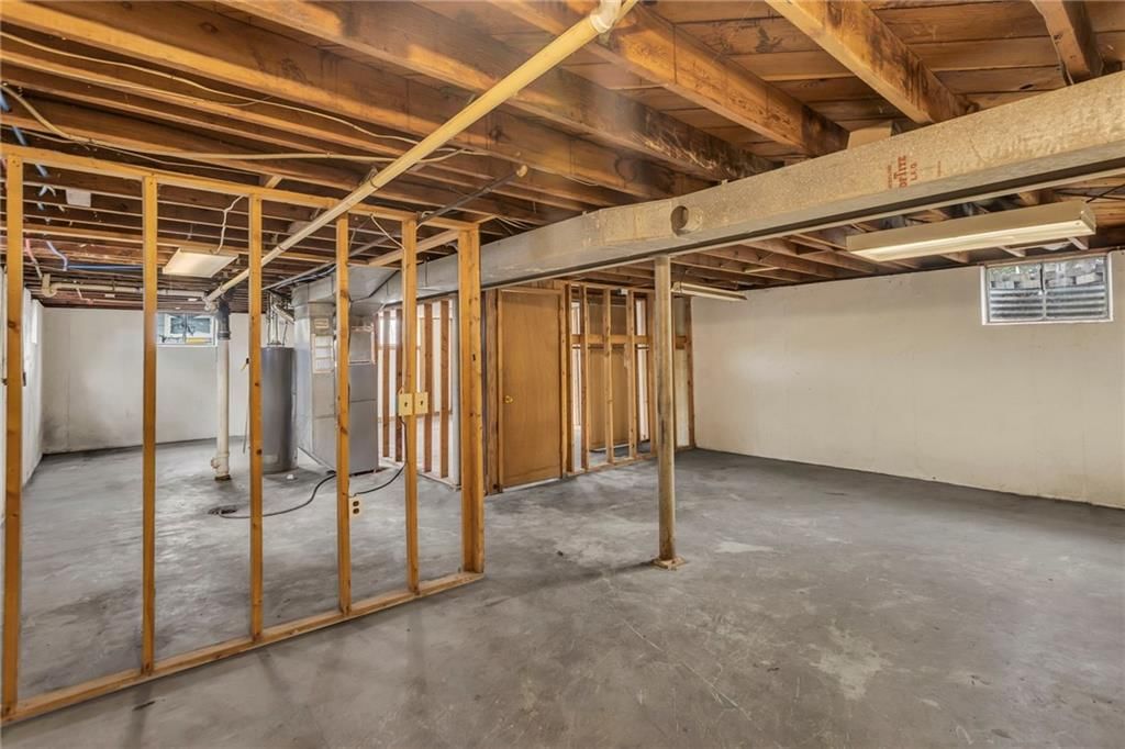 10117 White Avenue — photo 21