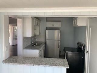 2745 S Crysler Avenue — photo 9