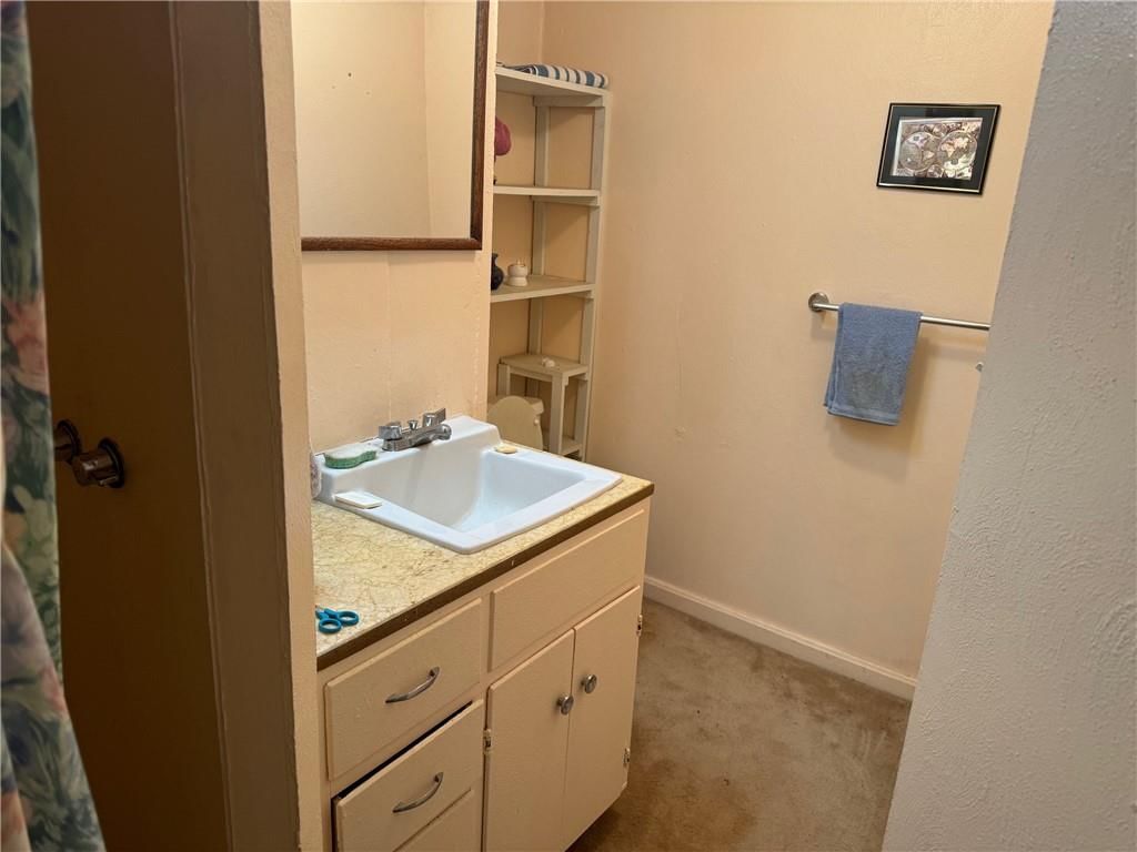 1401 S Edgevale Street — photo 15