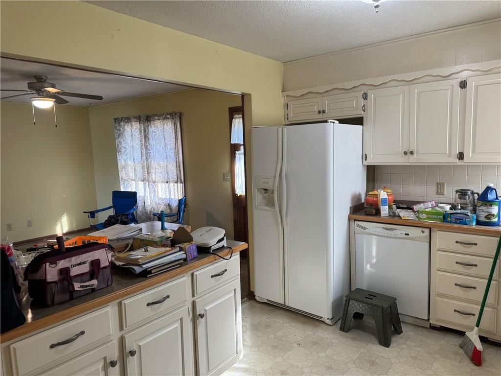 1401 S Edgevale Street — photo 3