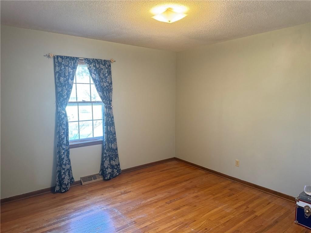 1401 S Edgevale Street — photo 7