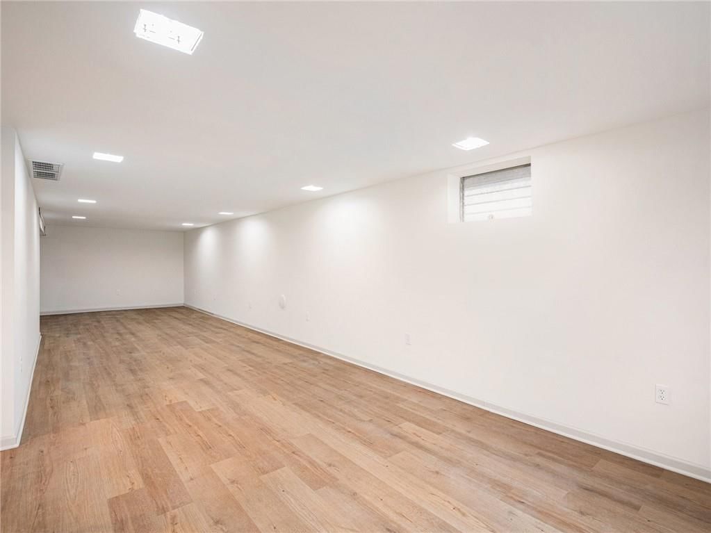 926 Hillside Avenue — photo 19