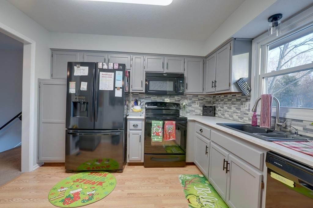 513 S Willow Drive — photo 15