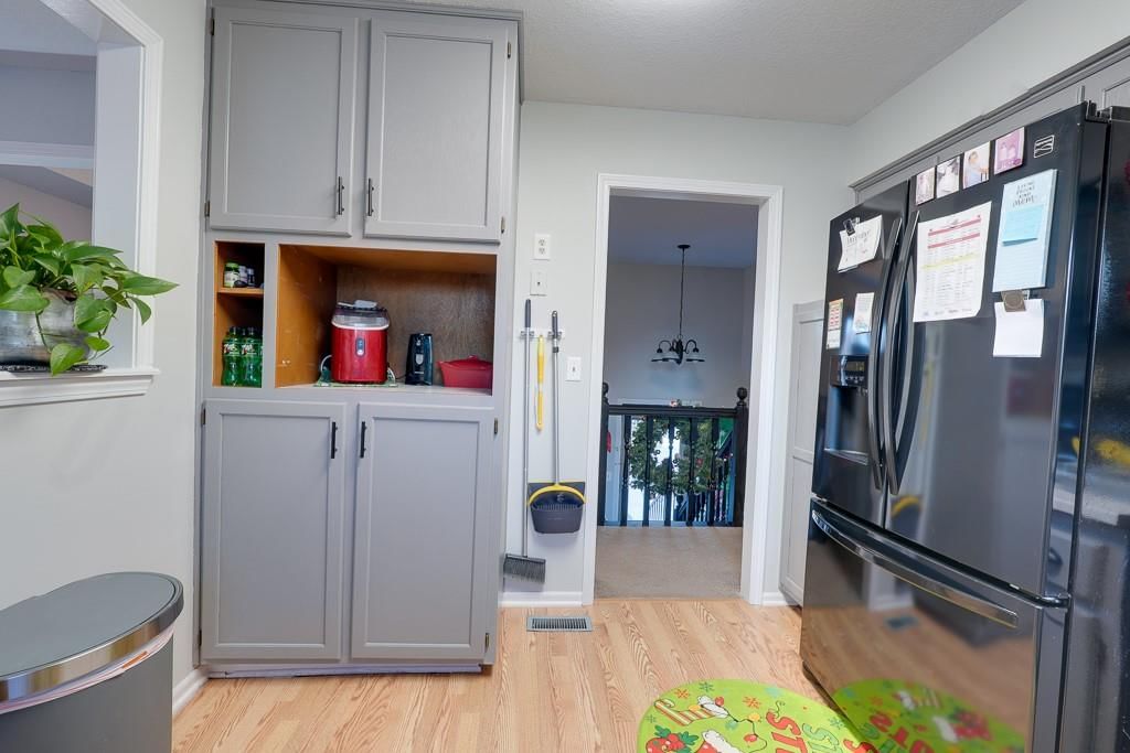 513 S Willow Drive — photo 16