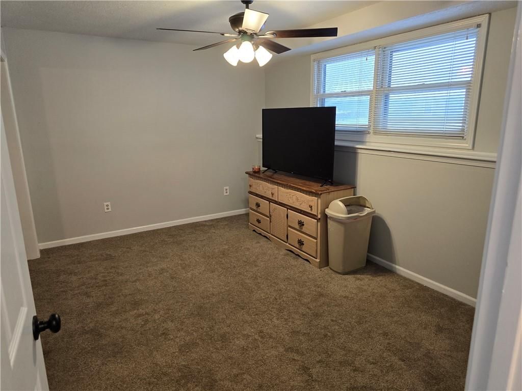 513 S Willow Drive — photo 34