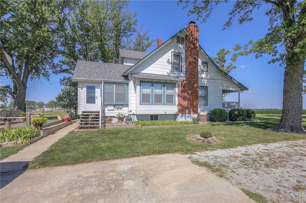 28755 W 215th Street — photo 3