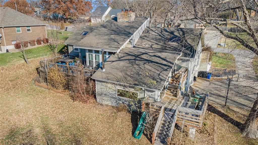 4526 N 123rd Terrace — photo 39