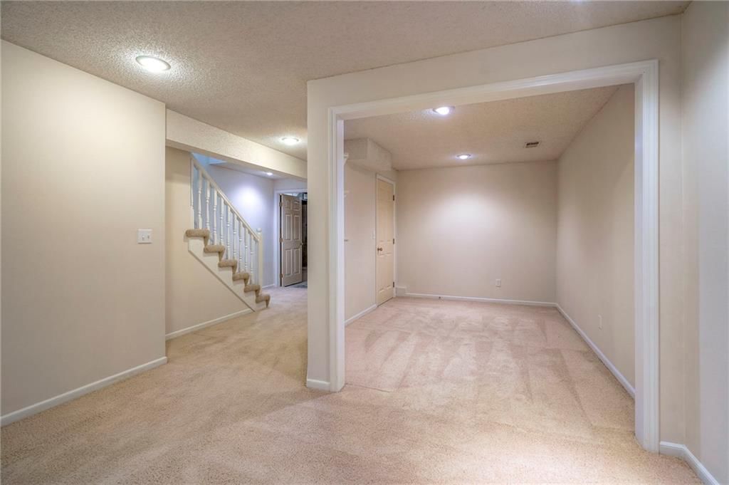 12620 Glenwood Street — photo 29