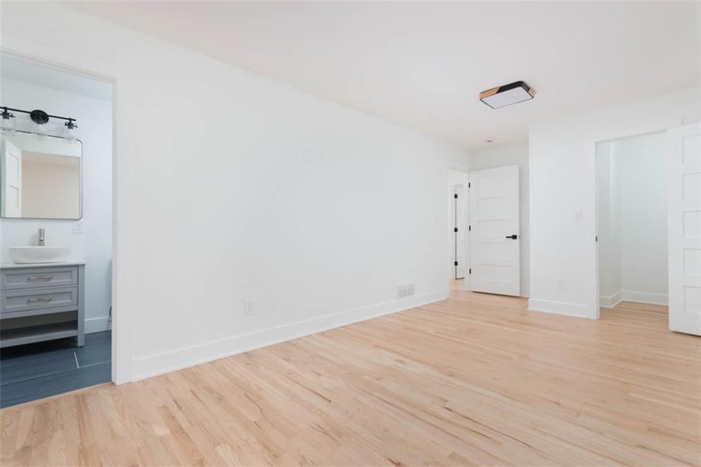 2110 W 74th Terrace — photo 14