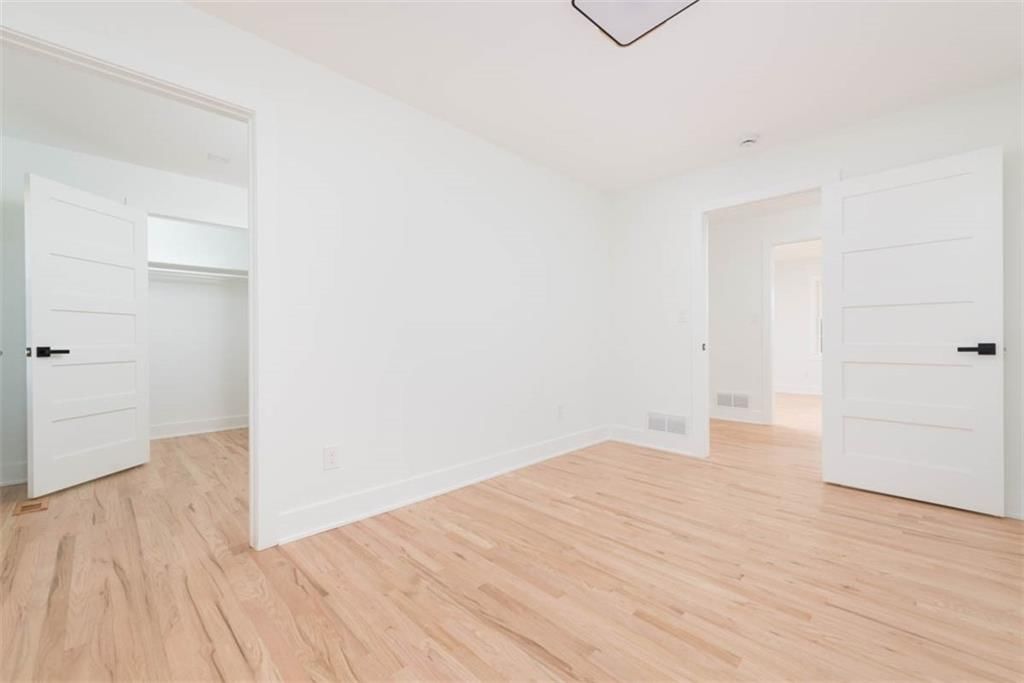 2110 W 74th Terrace — photo 24