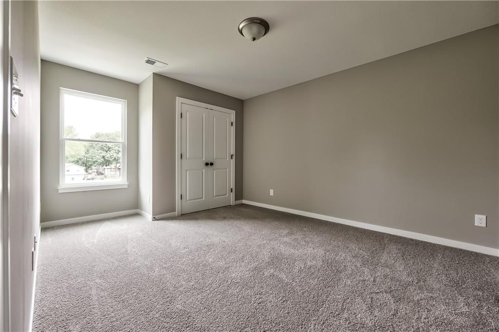 507 W Smith Street — photo 19