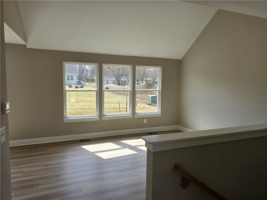 507 W Smith Street — photo 30