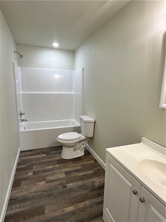 810 N Locust Street — photo 17