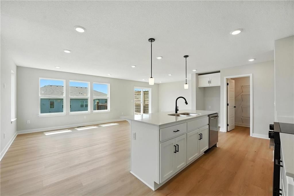 19703 W 195th Place — photo 6