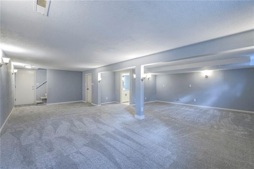 303 S SUNSET Lane — photo 41