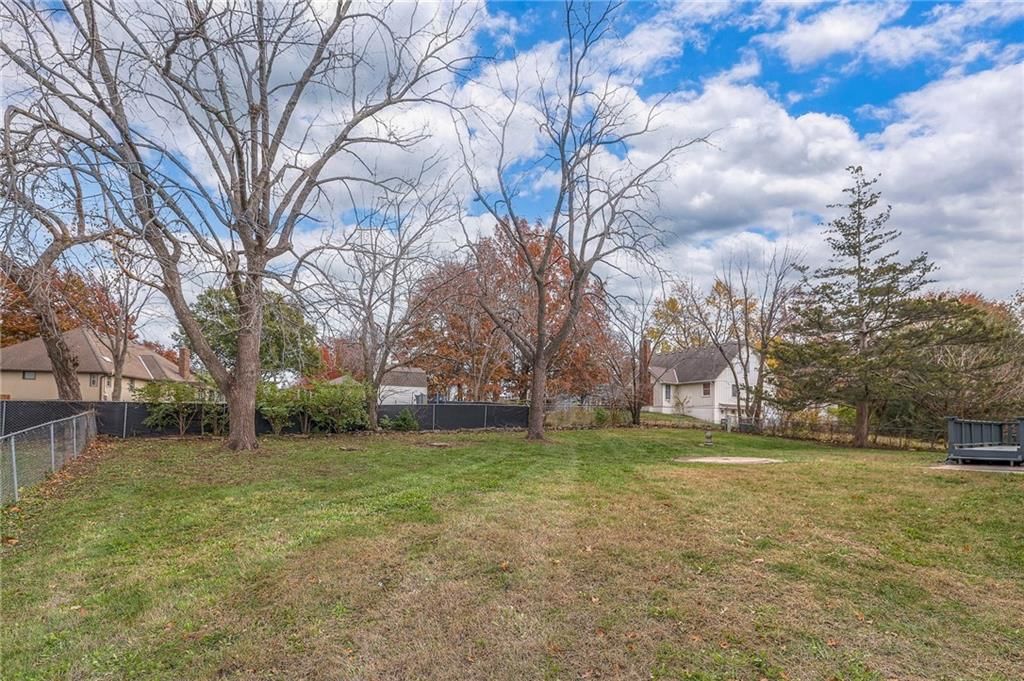 303 S SUNSET Lane — photo 47