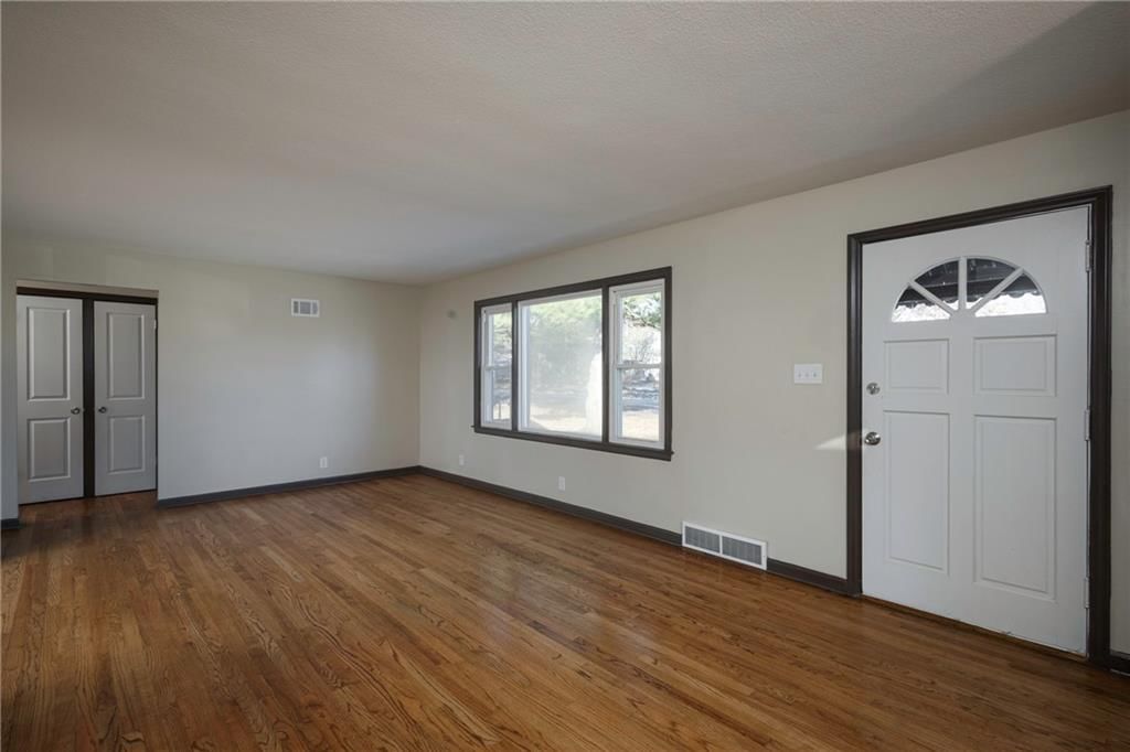 11503 E 40th Street S — photo 5