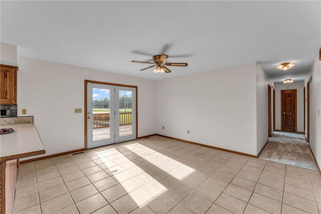 1005 N 1138 Road — photo 17