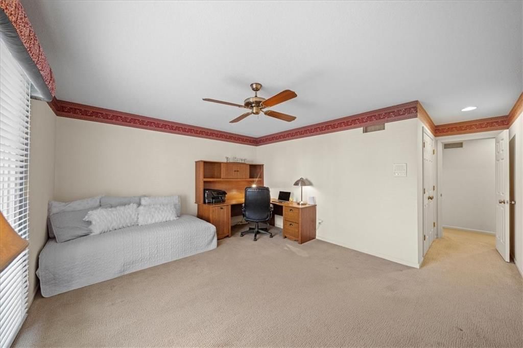 4403 W 125th Terrace — photo 11