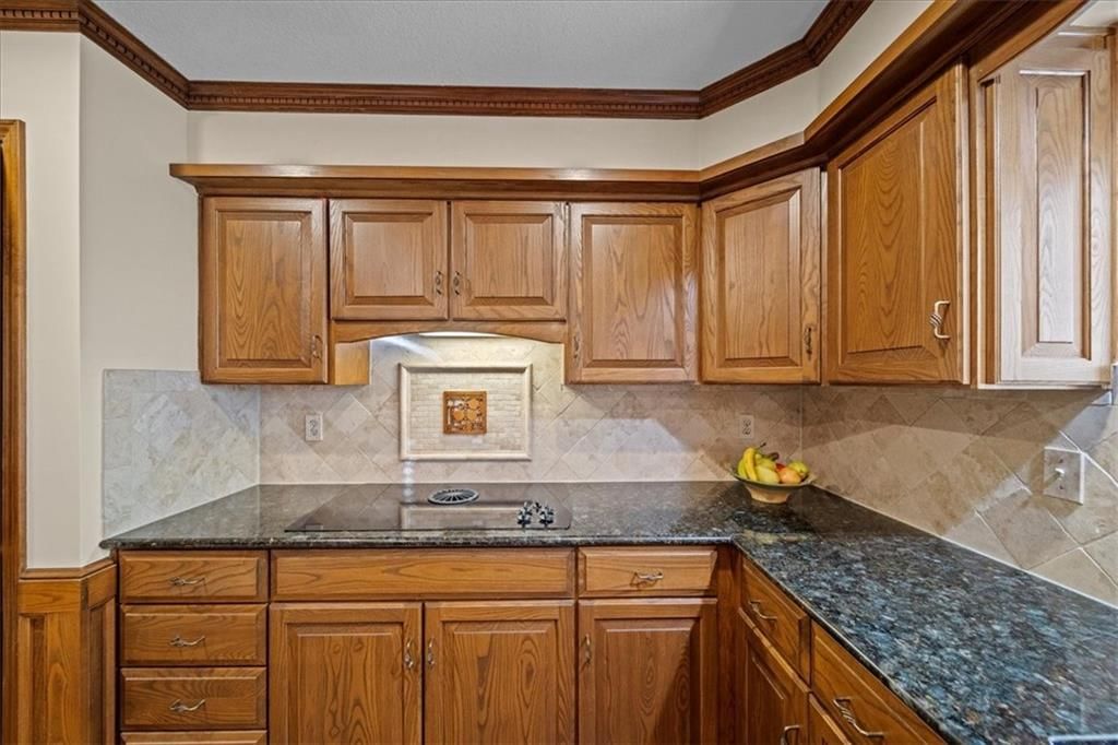 4403 W 125th Terrace — photo 32