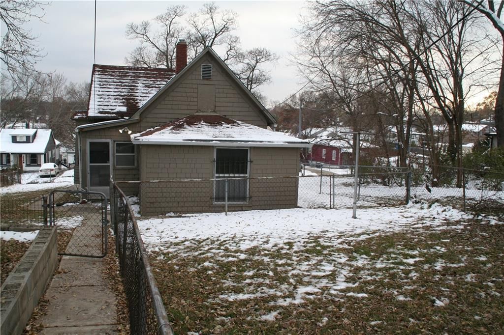 1964 Franklin Avenue — photo 15