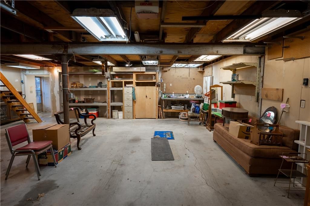 223 N Dane Avenue — photo 39