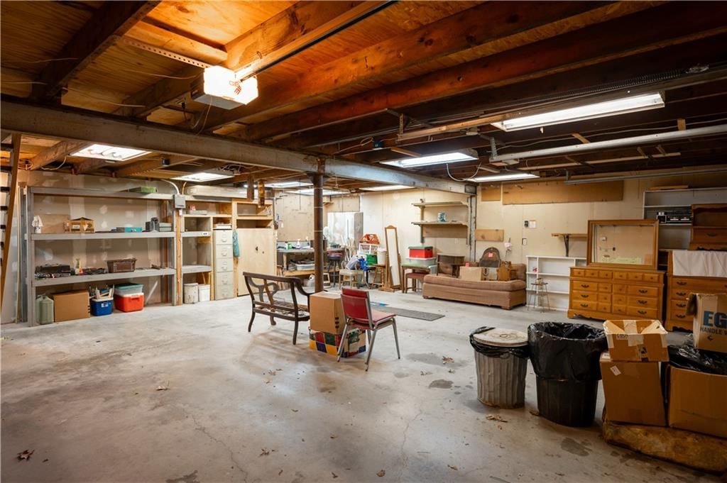 223 N Dane Avenue — photo 40