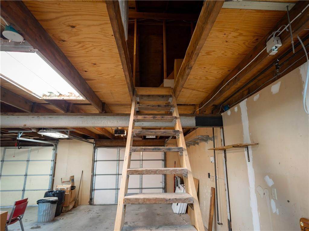 223 N Dane Avenue — photo 42