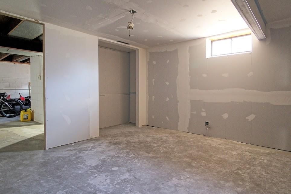 3201 Doniphan Avenue — photo 23