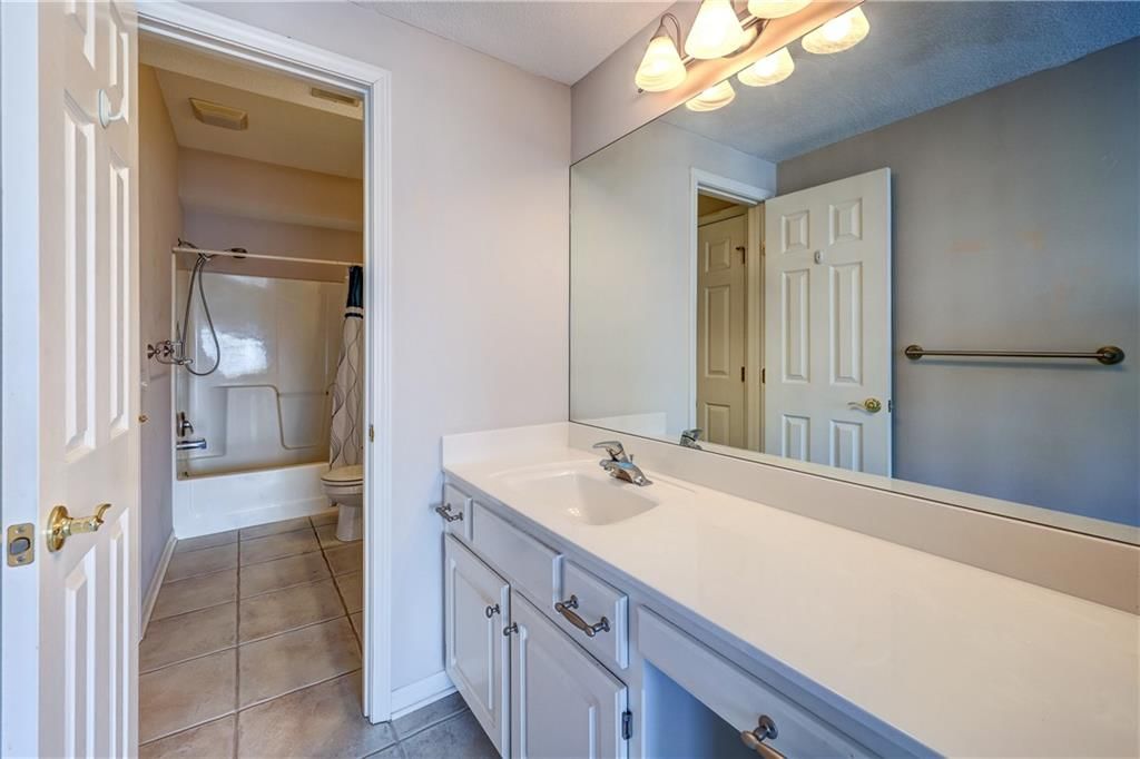5005 SW Raintree Circle — photo 25