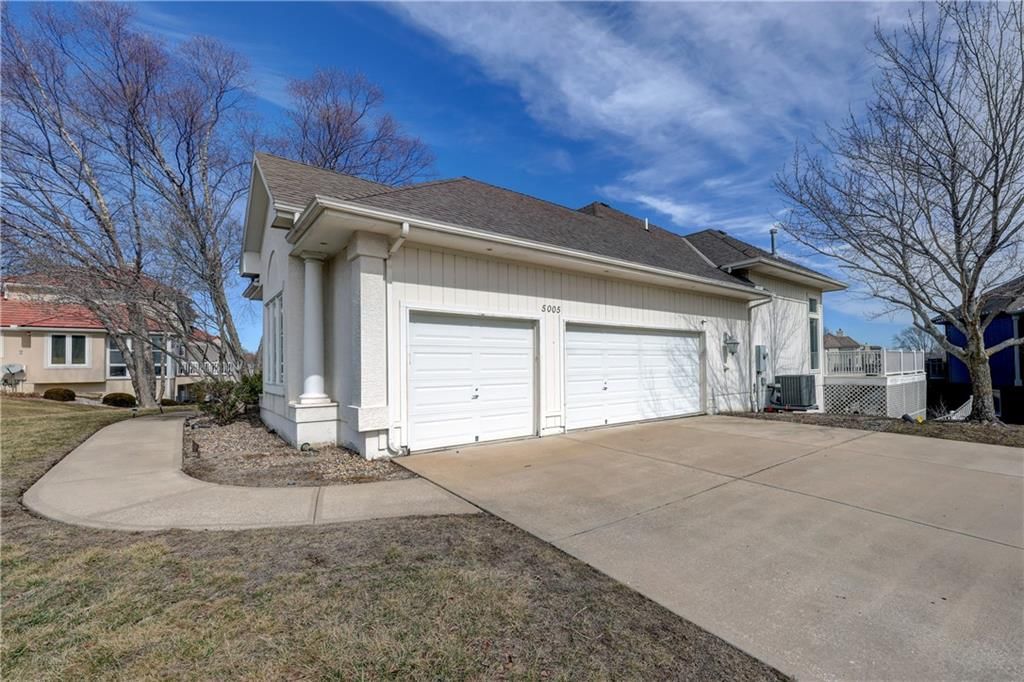 5005 SW Raintree Circle — photo 31