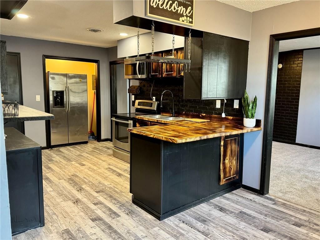 1607 W Main Street — photo 9