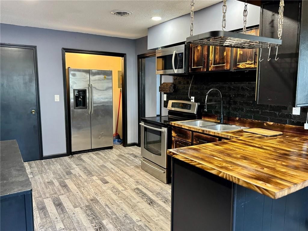 1607 W Main Street — photo 10
