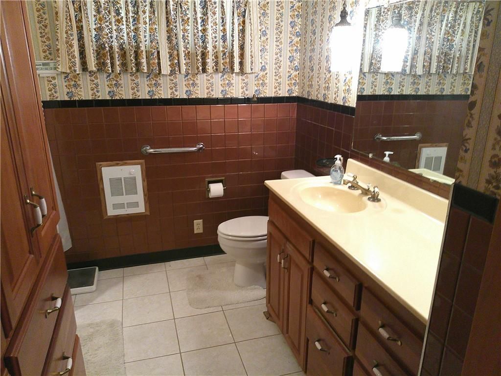 1308 W Fifth Street — photo 16
