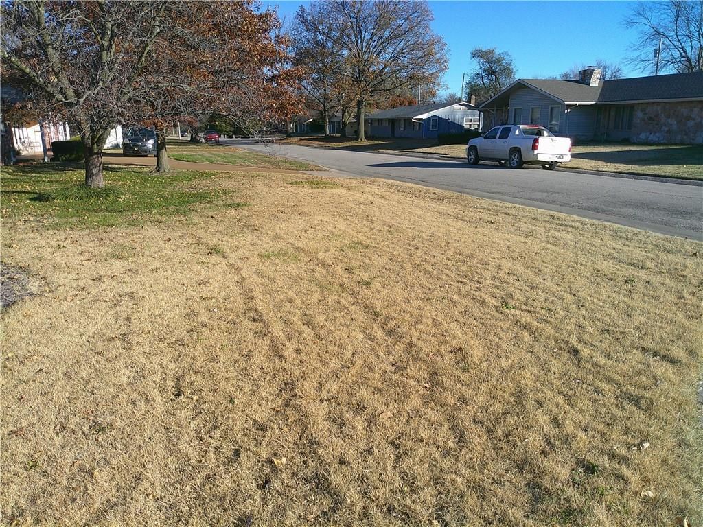 1308 W Fifth Street — photo 36
