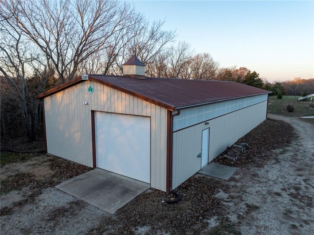 724 E 715 Road — photo 58