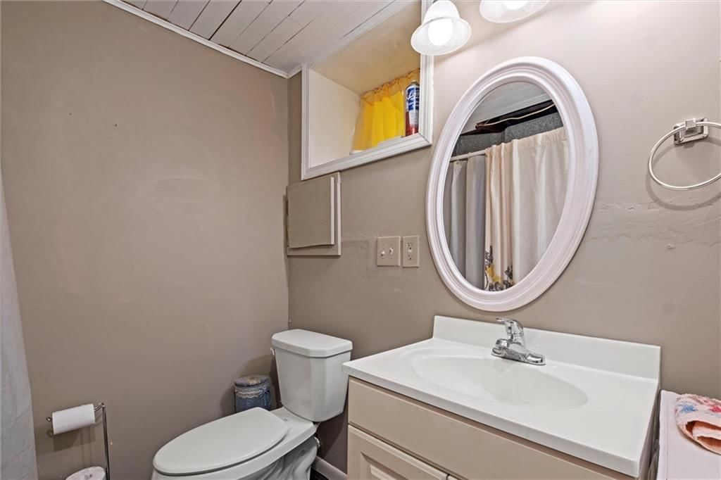 405 S Franklin Street — photo 15