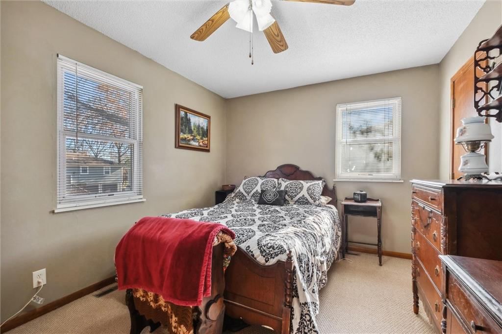 405 S Franklin Street — photo 16