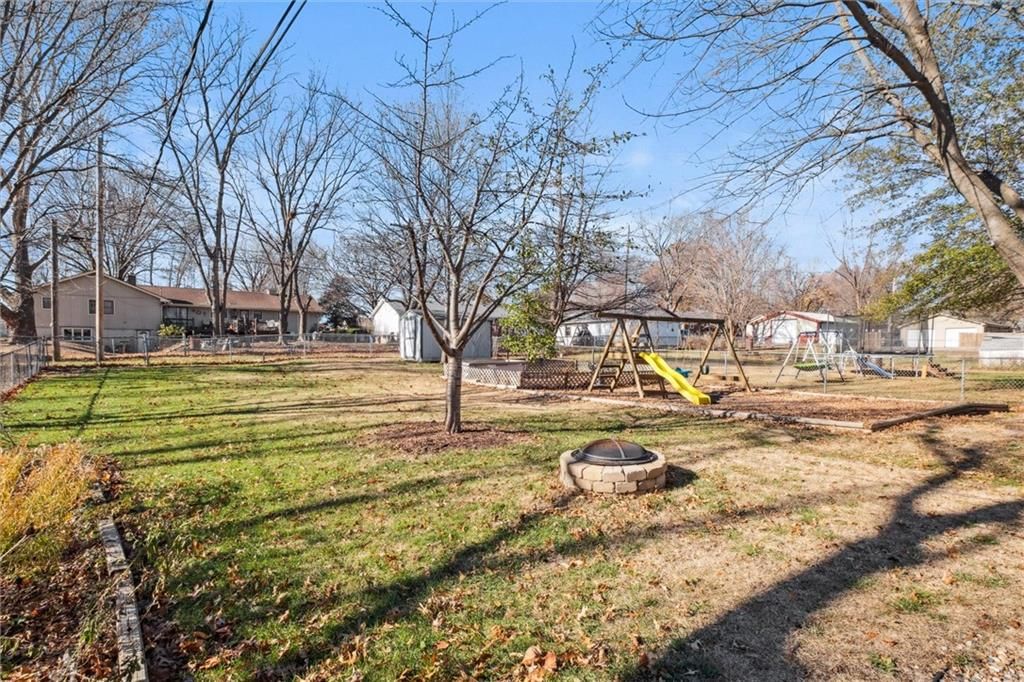 405 S Franklin Street — photo 26