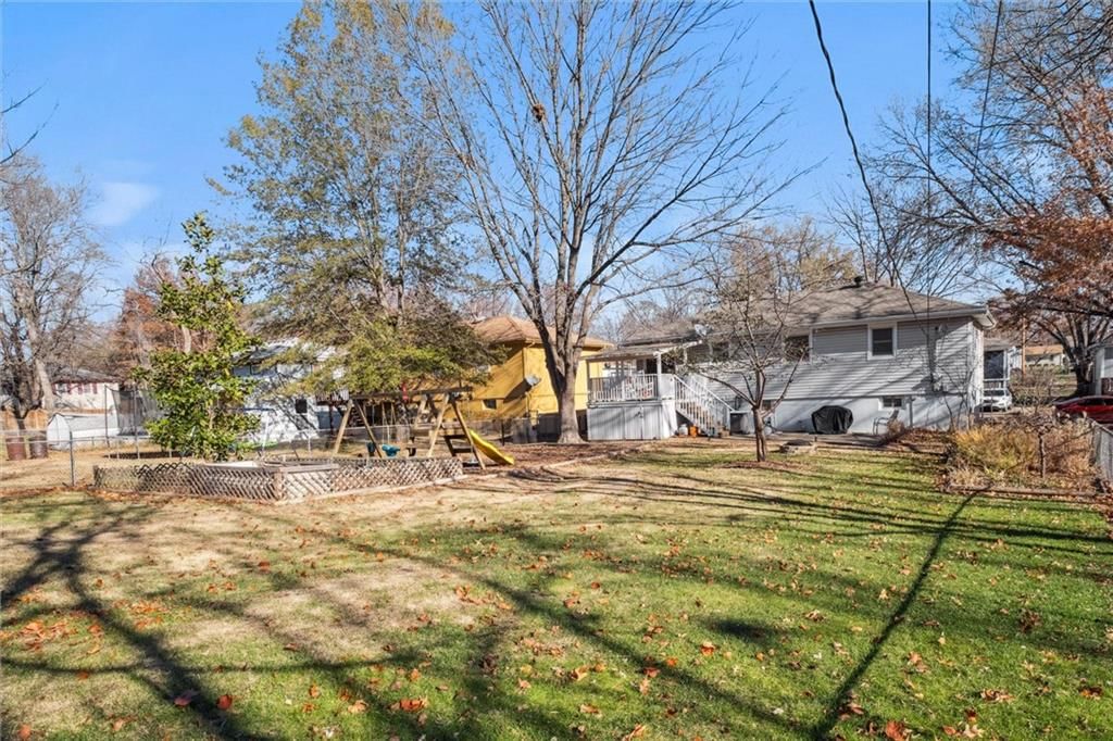 405 S Franklin Street — photo 27