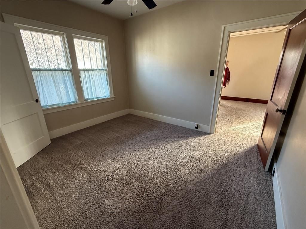 210 W Martin Street — photo 12